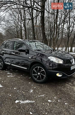 Внедорожник / Кроссовер Nissan Qashqai 2010 в Вижнице