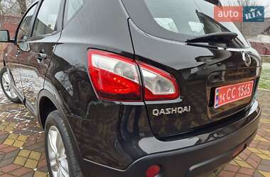 Позашляховик / Кросовер Nissan Qashqai 2011 в Стрию