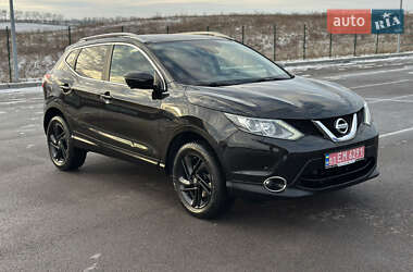 Позашляховик / Кросовер Nissan Qashqai 2015 в Рівному