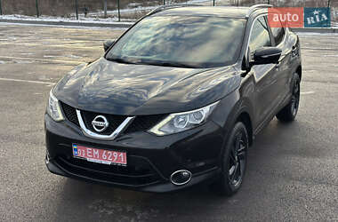 Позашляховик / Кросовер Nissan Qashqai 2015 в Рівному