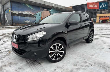 Позашляховик / Кросовер Nissan Qashqai 2011 в Луцьку