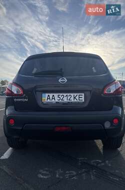 Внедорожник / Кроссовер Nissan Qashqai 2011 в 