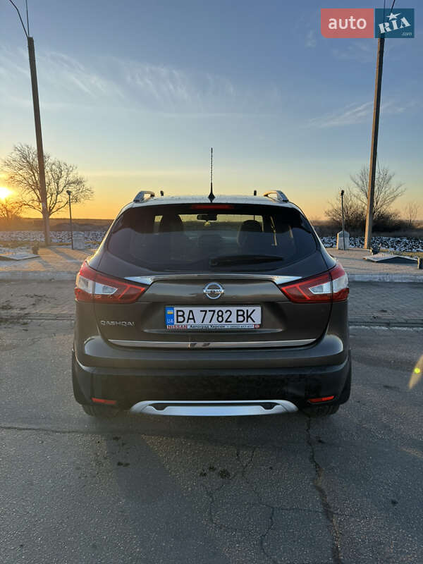 Внедорожник / Кроссовер Nissan Qashqai 2016 в Малой Виске