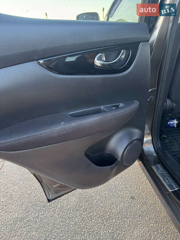 Внедорожник / Кроссовер Nissan Qashqai 2016 в Малой Виске