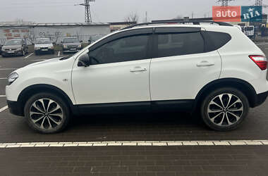 Внедорожник / Кроссовер Nissan Qashqai 2013 в 