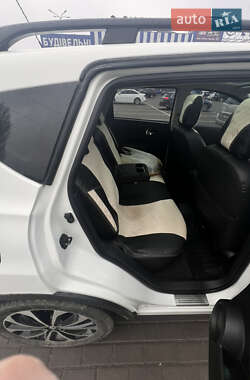 Внедорожник / Кроссовер Nissan Qashqai 2013 в 
