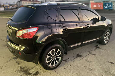 Позашляховик / Кросовер Nissan Qashqai 2012 в Дубні