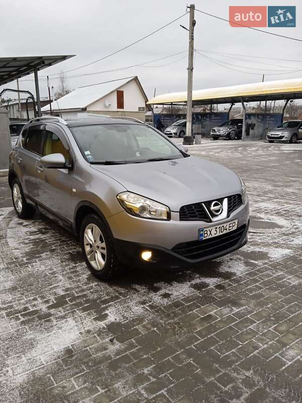 Позашляховик / Кросовер Nissan Qashqai 2010 в Шепетівці