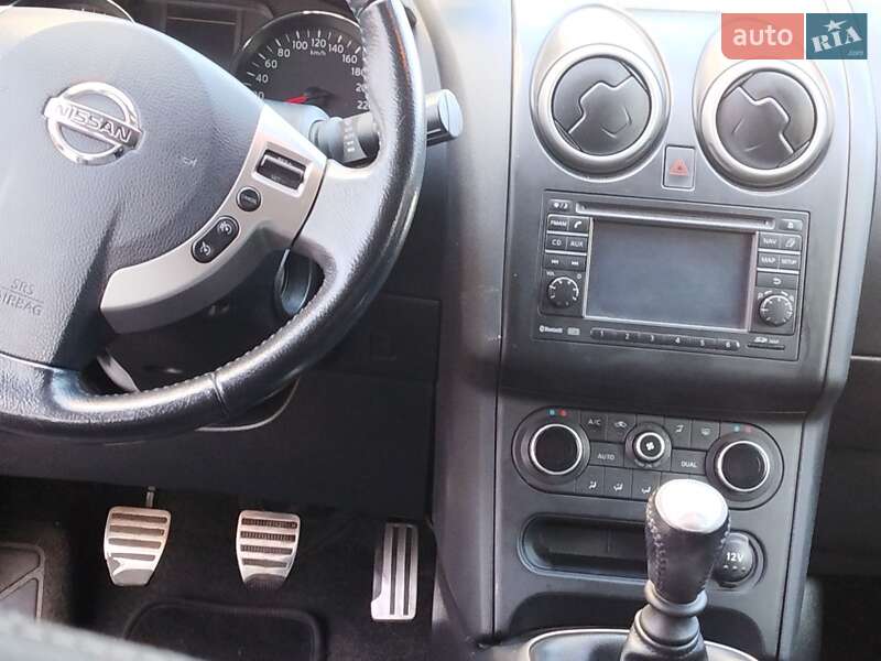 Внедорожник / Кроссовер Nissan Qashqai 2011 в Ровно