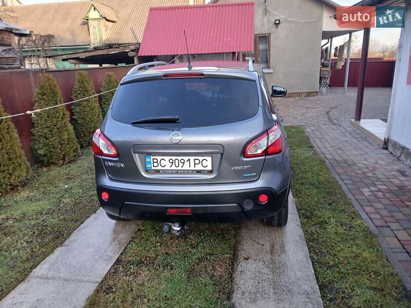 Внедорожник / Кроссовер Nissan Qashqai 2011 в Каменке-Бугской