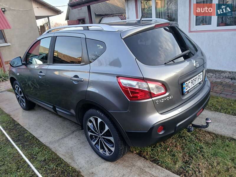 Внедорожник / Кроссовер Nissan Qashqai 2011 в Каменке-Бугской