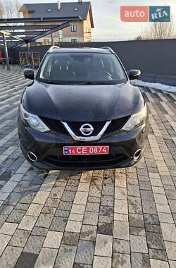 Позашляховик / Кросовер Nissan Qashqai 2015 в Львові