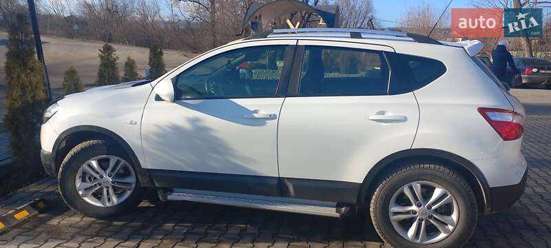 Внедорожник / Кроссовер Nissan Qashqai 2011 в Косове