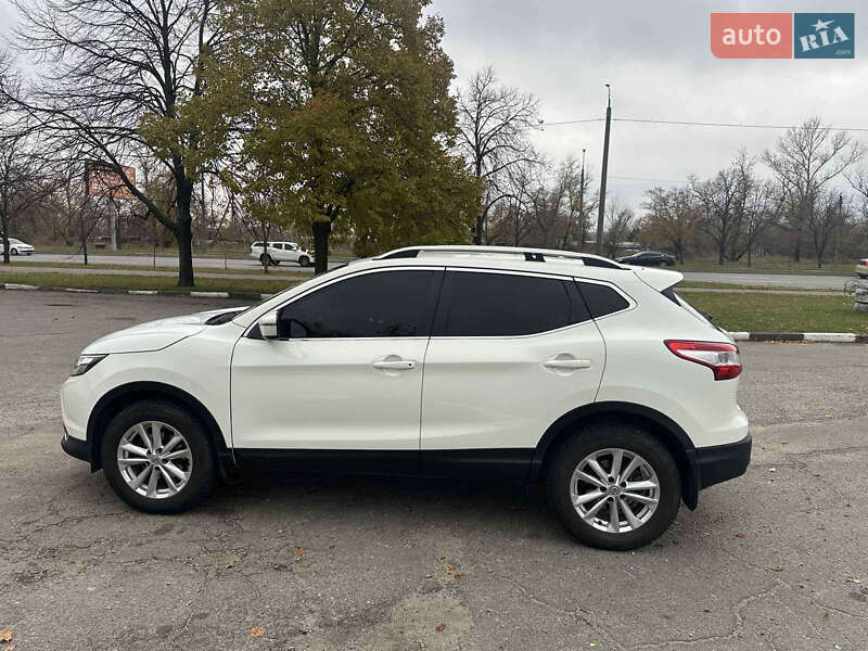 Внедорожник / Кроссовер Nissan Qashqai 2016 в 