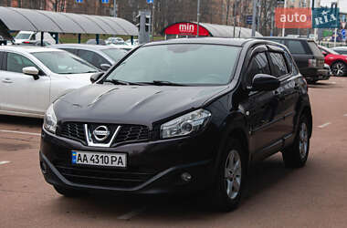 Позашляховик / Кросовер Nissan Qashqai 2011 в Києві