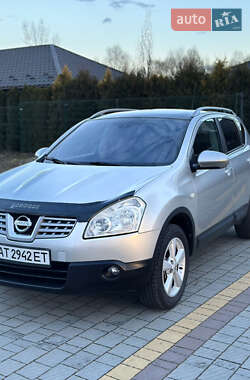 Позашляховик / Кросовер Nissan Qashqai 2009 в Стрию