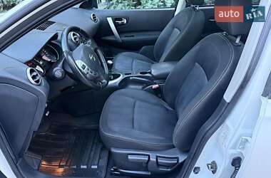 Внедорожник / Кроссовер Nissan Qashqai 2010 в 