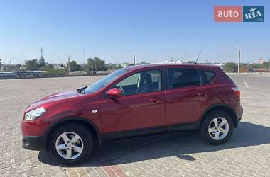 Позашляховик / Кросовер Nissan Qashqai 2010 в Києві