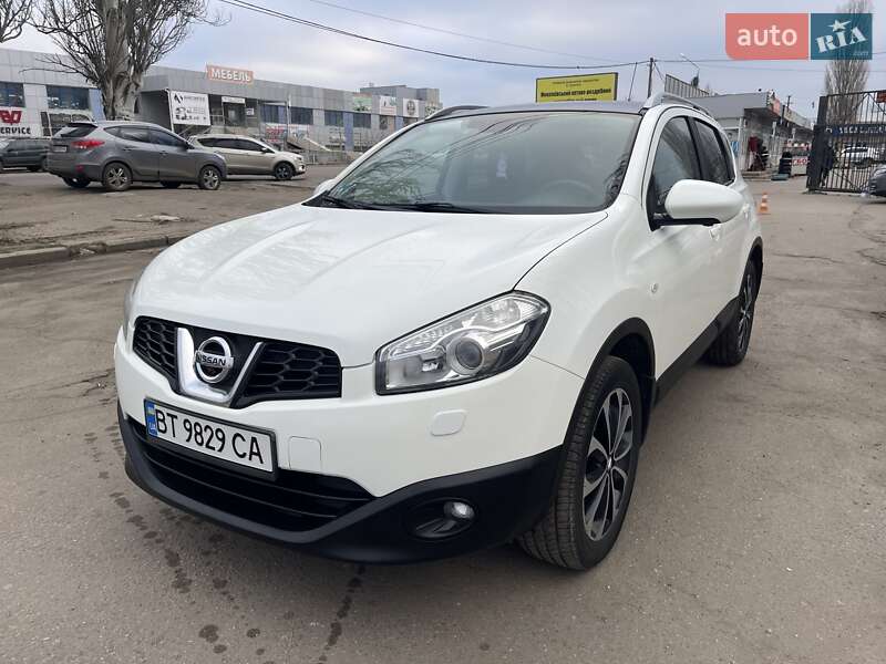 Позашляховик / Кросовер Nissan Qashqai 2012 в Миколаєві