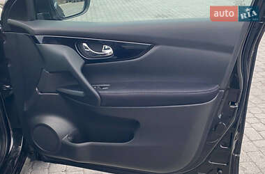 Внедорожник / Кроссовер Nissan Qashqai 2014 в 