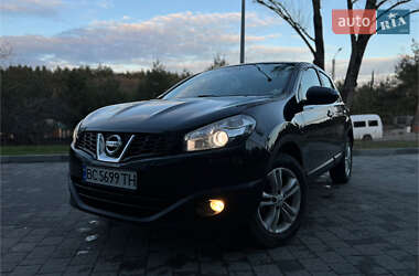 Внедорожник / Кроссовер Nissan Qashqai 2012 в Новояворовске