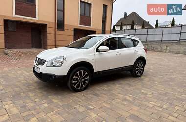 Позашляховик / Кросовер Nissan Qashqai 2009 в Чернівцях