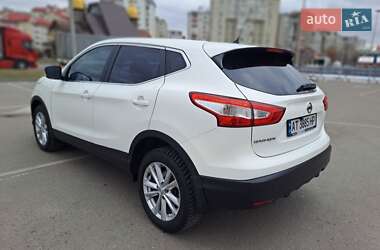 Внедорожник / Кроссовер Nissan Qashqai 2014 в Ивано-Франковске