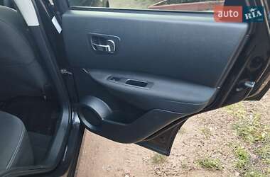 Внедорожник / Кроссовер Nissan Qashqai 2011 в 