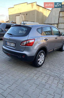 Внедорожник / Кроссовер Nissan Qashqai 2011 в Ивано-Франковске