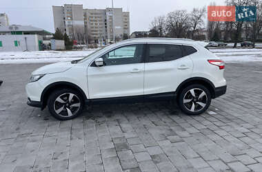 Внедорожник / Кроссовер Nissan Qashqai 2015 в Черкассах