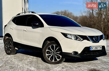 Позашляховик / Кросовер Nissan Qashqai 2015 в Львові