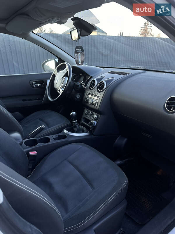 Внедорожник / Кроссовер Nissan Qashqai 2010 в Тернополе