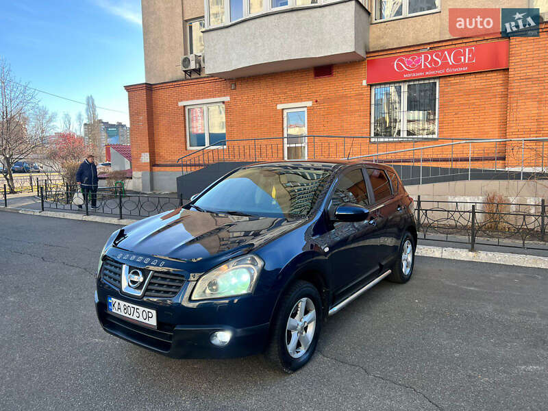 Позашляховик / Кросовер Nissan Qashqai 2007 в Києві