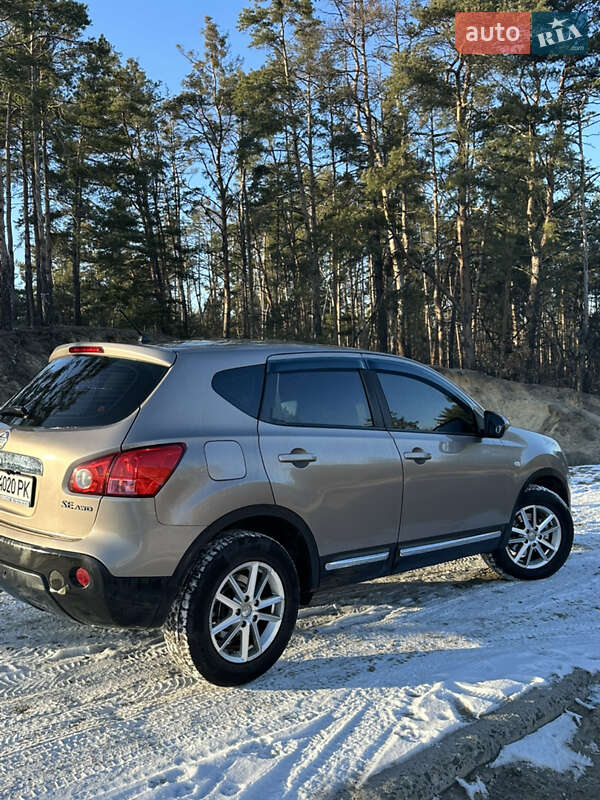 Внедорожник / Кроссовер Nissan Qashqai 2007 в 