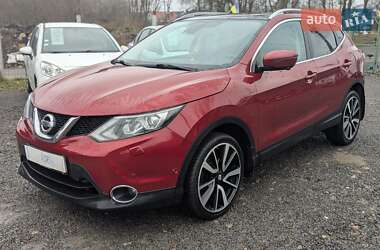 Позашляховик / Кросовер Nissan Qashqai 2015 в Рівному