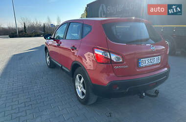 Позашляховик / Кросовер Nissan Qashqai 2011 в 