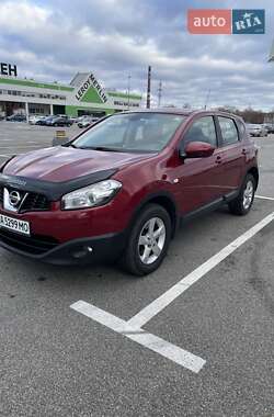 Позашляховик / Кросовер Nissan Qashqai 2012 в Києві