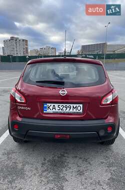 Позашляховик / Кросовер Nissan Qashqai 2012 в Києві