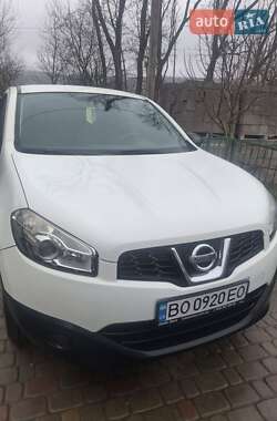 Позашляховик / Кросовер Nissan Qashqai 2010 в Тернополі