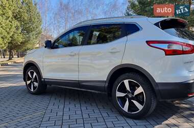 Внедорожник / Кроссовер Nissan Qashqai 2017 в Дрогобыче