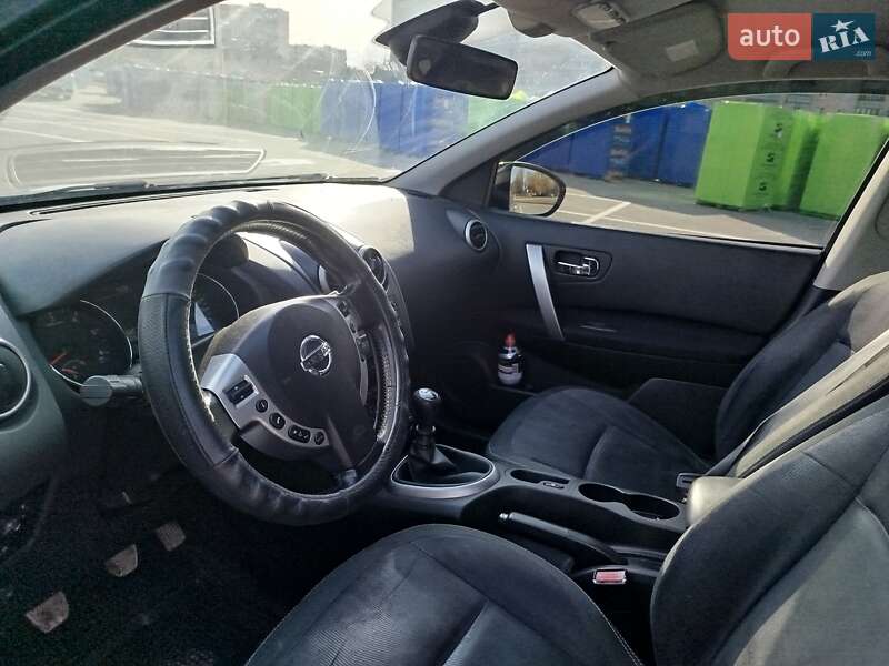 Внедорожник / Кроссовер Nissan Qashqai 2010 в Каменец-Подольском