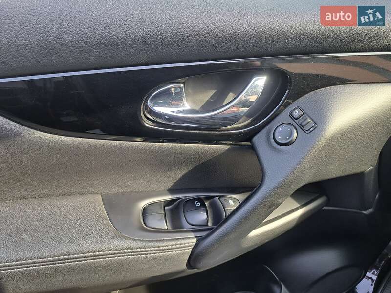 Внедорожник / Кроссовер Nissan Qashqai 2014 в Ивано-Франковске