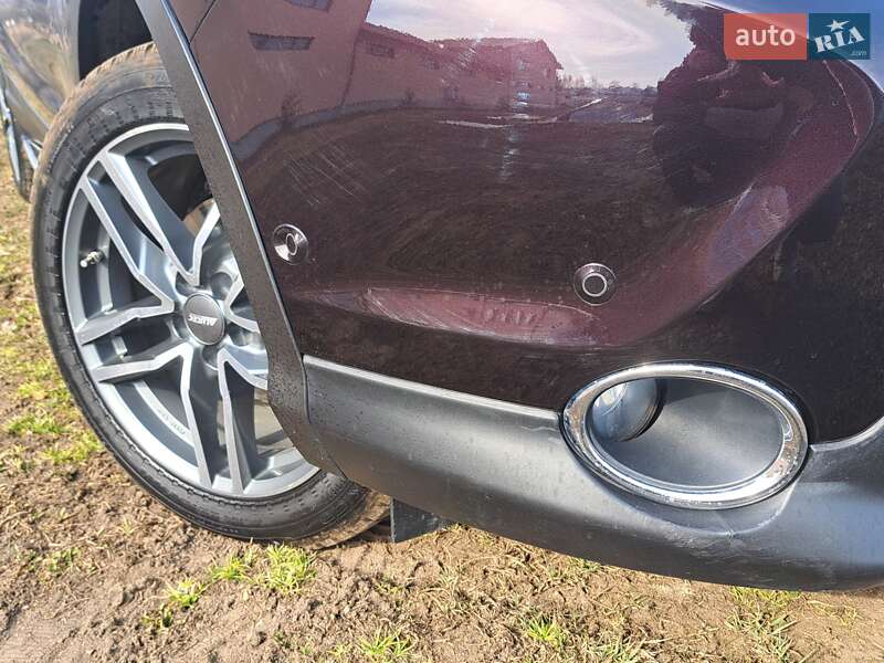 Внедорожник / Кроссовер Nissan Qashqai 2014 в Ивано-Франковске