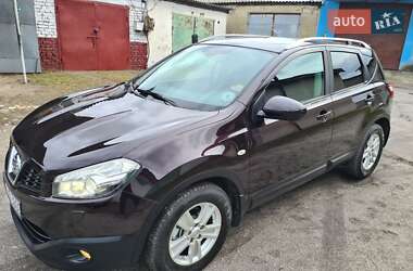 Внедорожник / Кроссовер Nissan Qashqai 2010 в Дубно