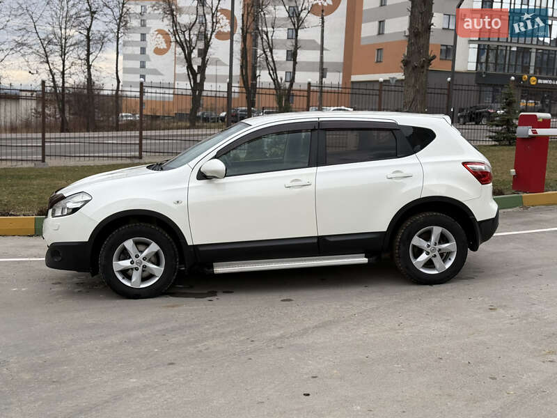 Внедорожник / Кроссовер Nissan Qashqai 2013 в Ивано-Франковске