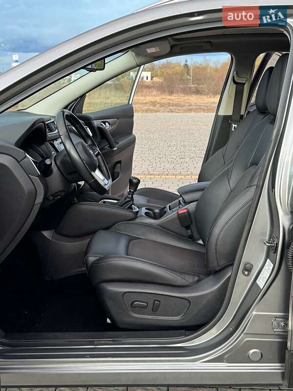 Внедорожник / Кроссовер Nissan Qashqai 2019 в Львове