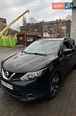 Внедорожник / Кроссовер Nissan Qashqai 2015 в 