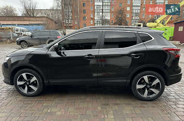 Внедорожник / Кроссовер Nissan Qashqai 2015 в 