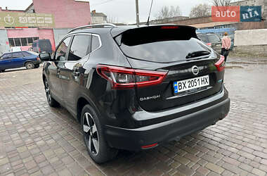 Внедорожник / Кроссовер Nissan Qashqai 2015 в 