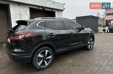 Внедорожник / Кроссовер Nissan Qashqai 2015 в 